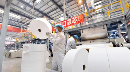 企業加速熔噴布增產 保障口罩原料供給
